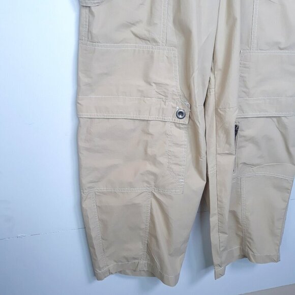 NWT Urban Outfitters BDG Rih Baggy Cargo Pants 2 Utility Carpenter Skater - Picture 7 of 16